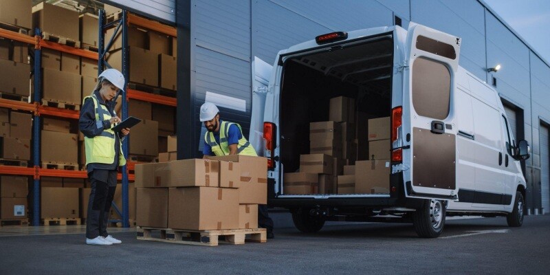 Team organizes packages leveraging EDI cloud services