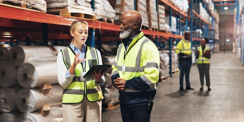 Warehouse discussion: How to choose an EDI vendor using expert tips
