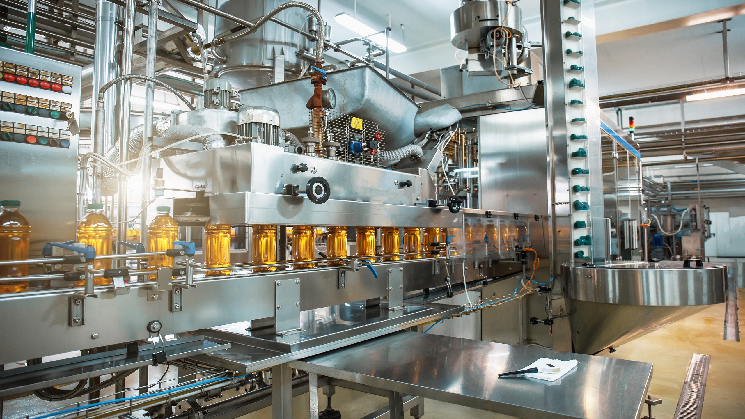 Digital Transformation in the Food and Beverage Industry